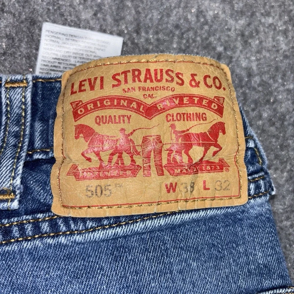 Levi Jeans 505 Men's 38x32‎ (Fits 36x30) Straight Leg Blue Denim Work Zip Fly